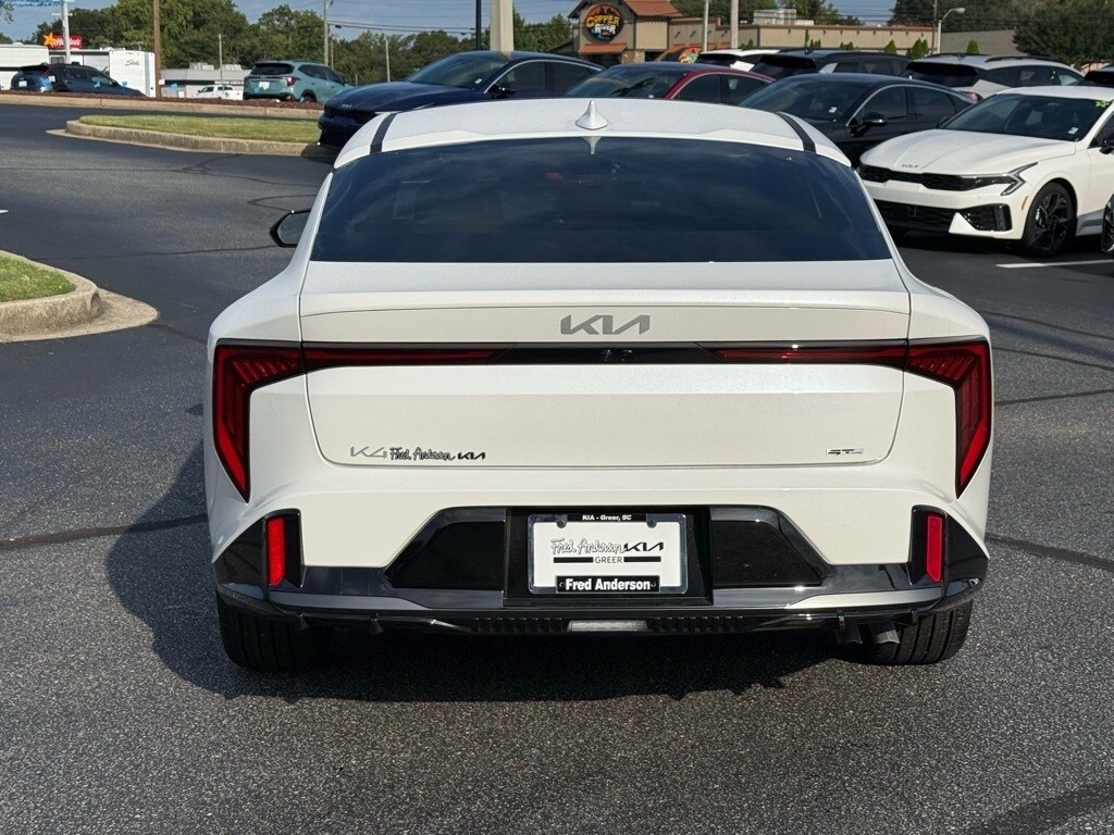 2025 Kia K4 GT-Line Turbo photo 3