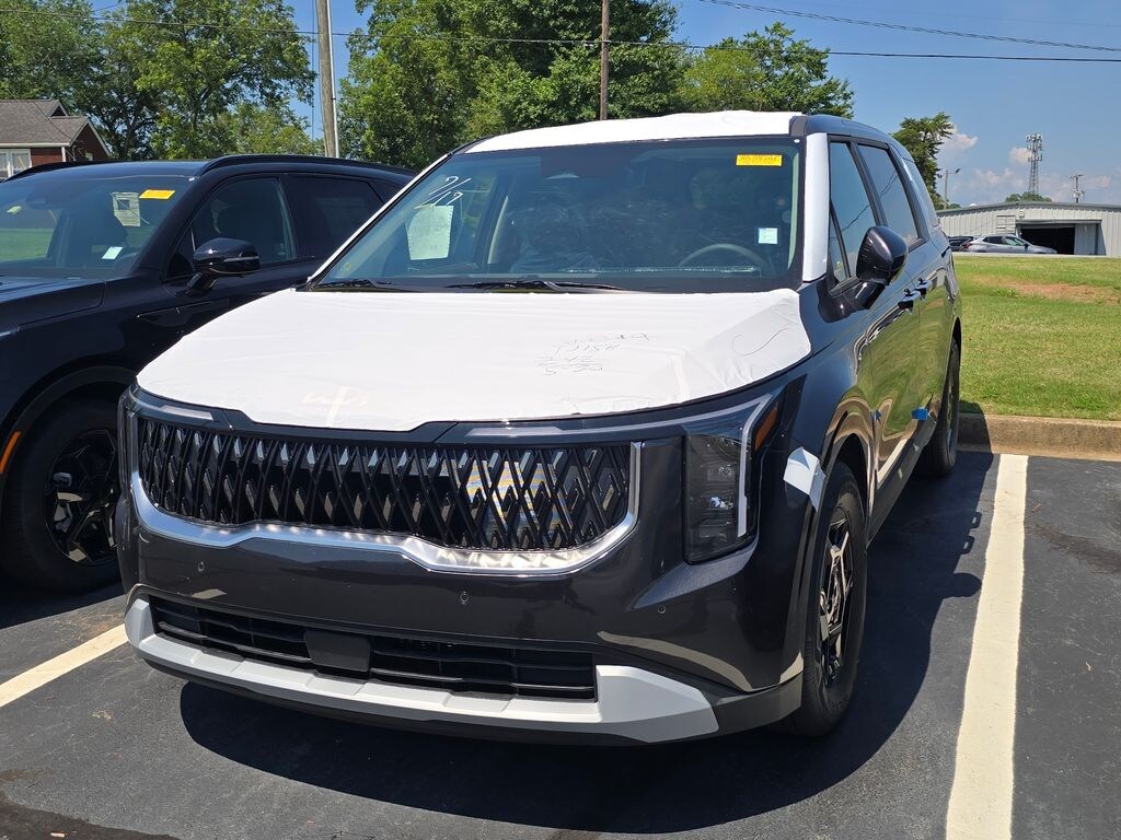 New 2027 Kia Carnival LX Minivan/Van
