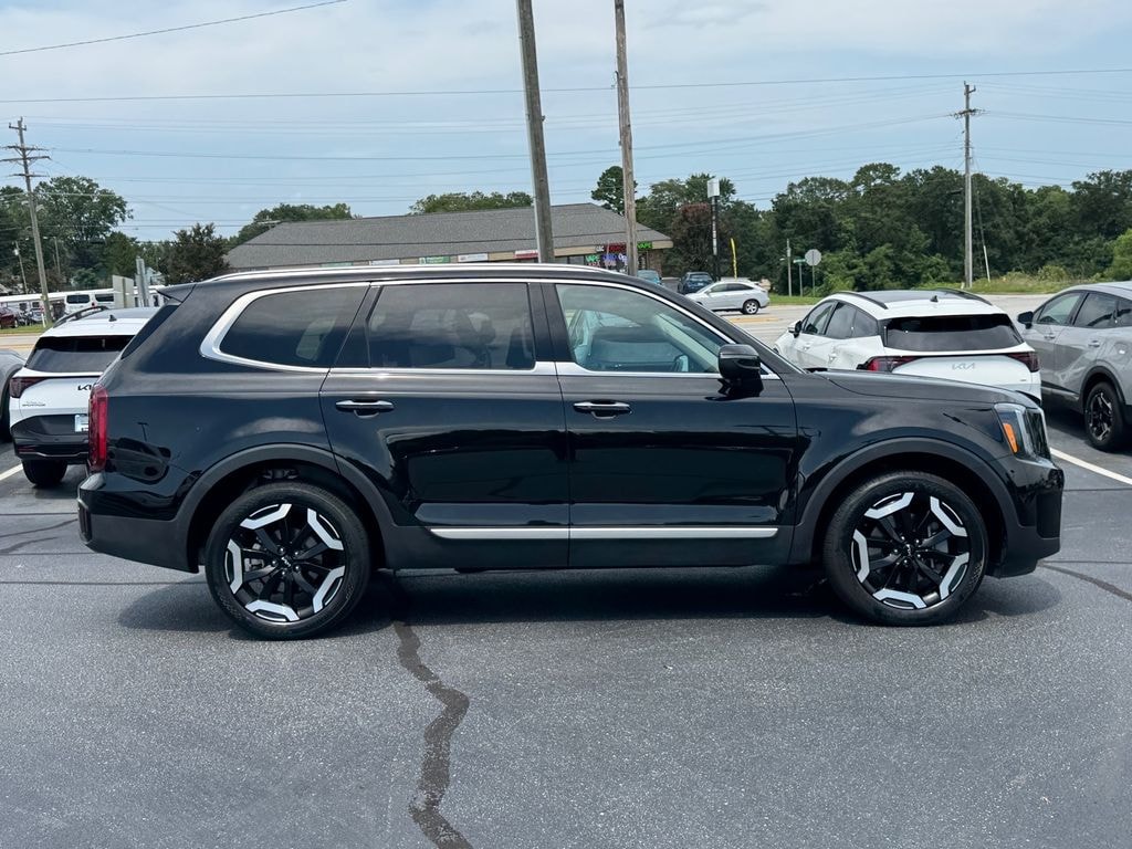 Certified 2025 Kia Telluride S SUV