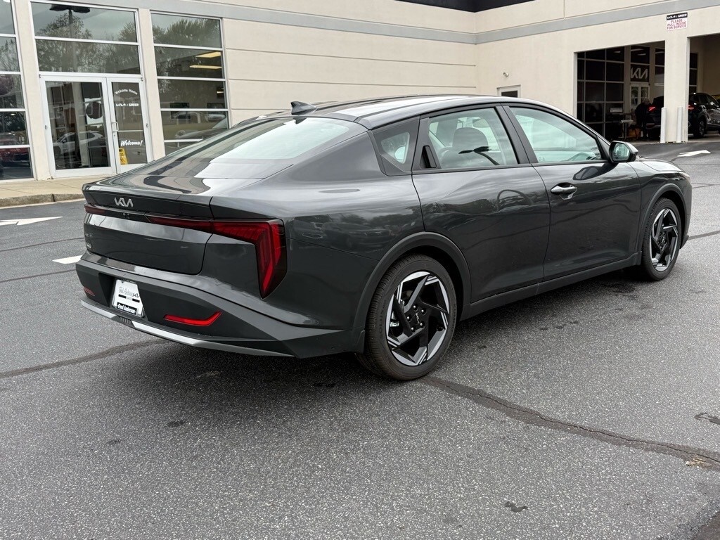 New 2025 Kia K4 EX Sedan
