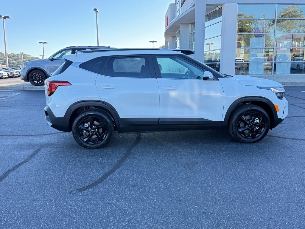 New 2026 Kia Seltos EX SUV