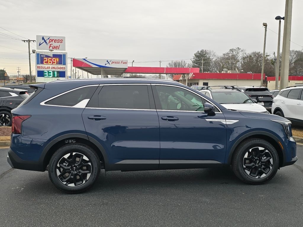 New 2026 Kia Sorento S SUV