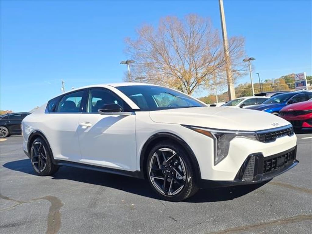 New 2025 Kia K4 GT-Line Sedan
