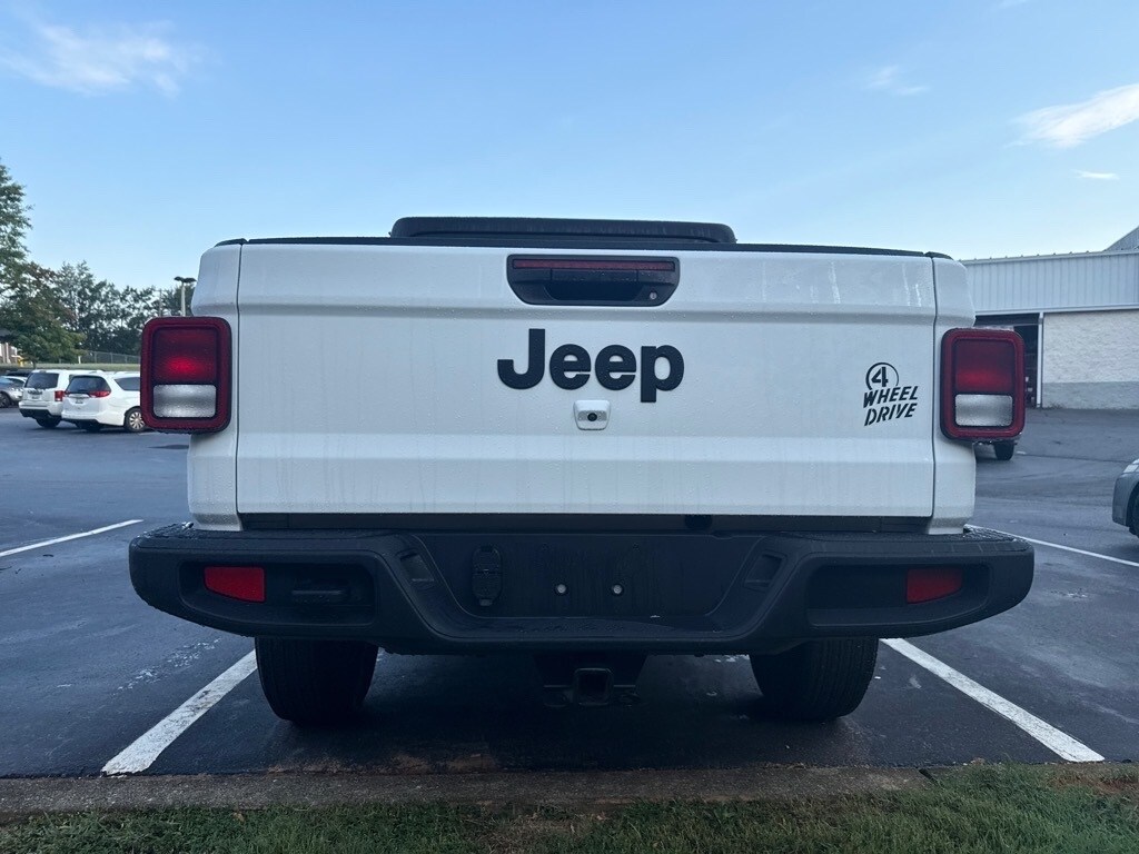 2023 Jeep Gladiator Sport photo 4