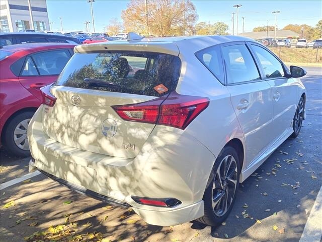 2017 Toyota Corolla iM Base photo 2