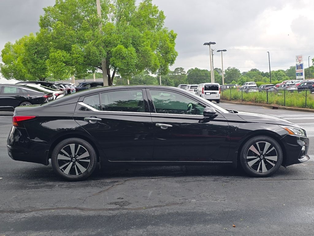 Used 2019 Nissan Altima 2.5 SV Sedan