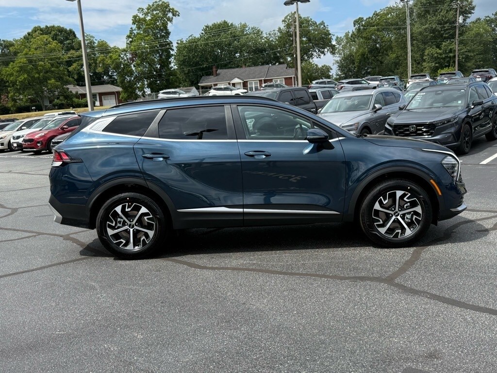 2025 Kia Sportage Hybrid EX photo 2