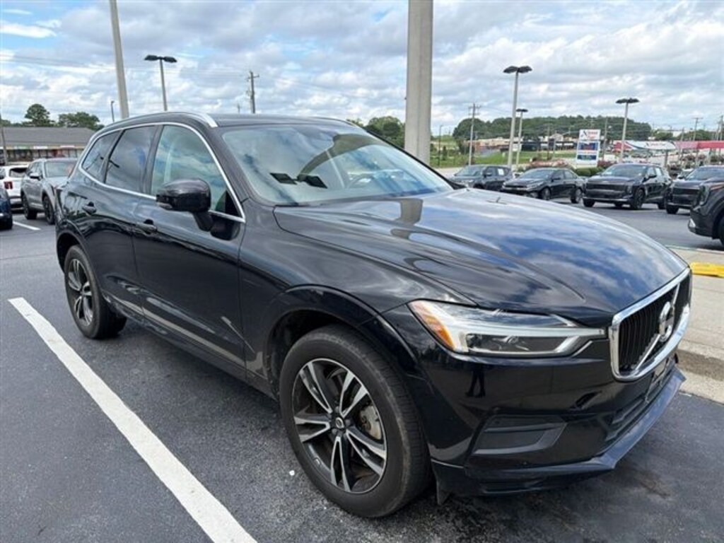 Used 2020 Volvo XC60 T6 Momentum SUV