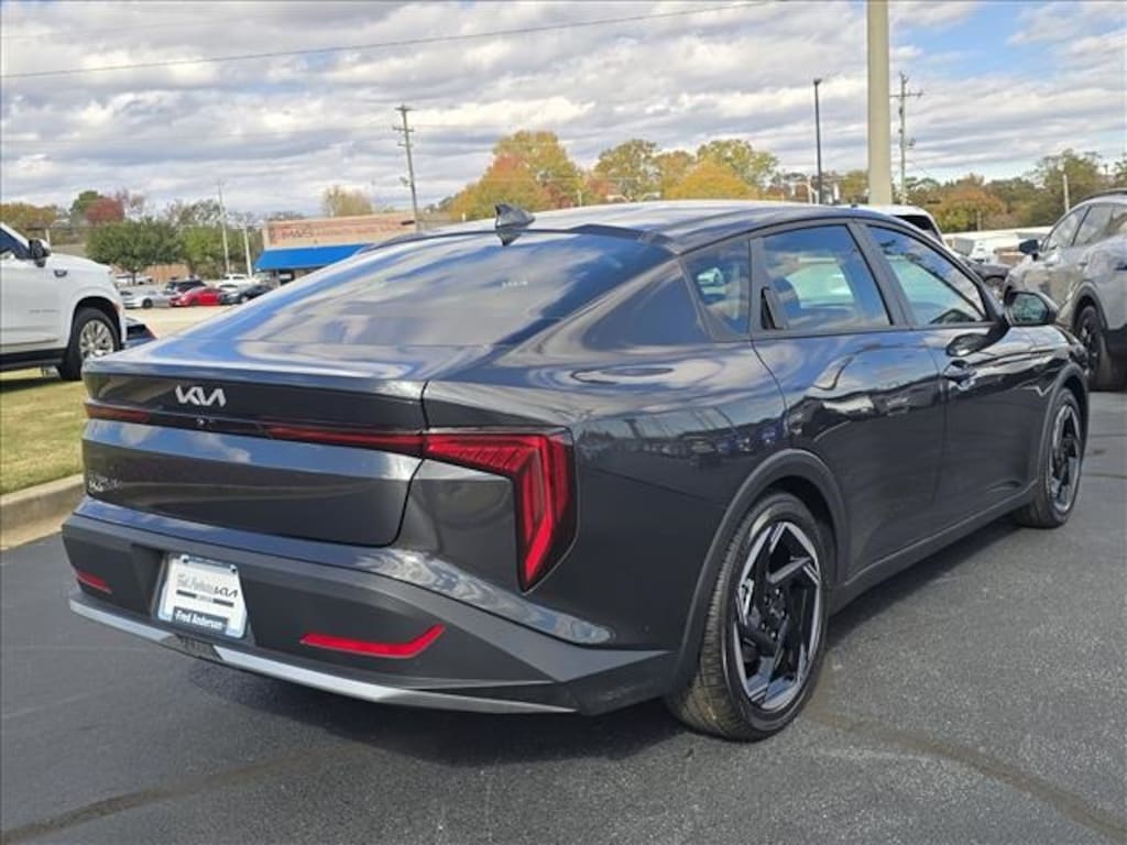 New 2025 Kia K4 EX Sedan