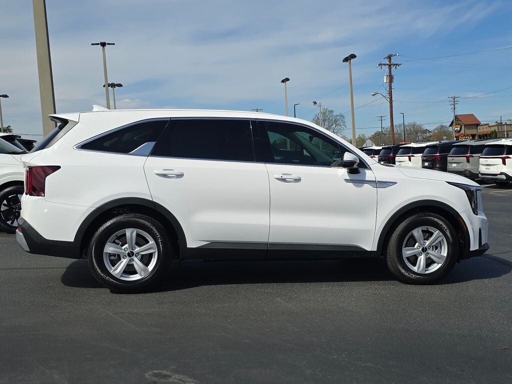 New 2026 Kia Sorento LX SUV