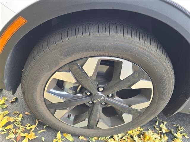 2023 Kia Sportage X-Line photo 3
