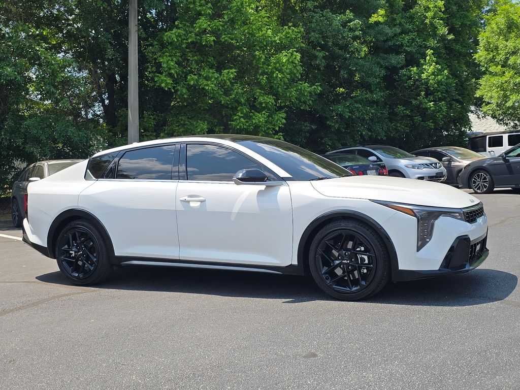 2025 Kia K4 GT-Line Turbo AT's photo