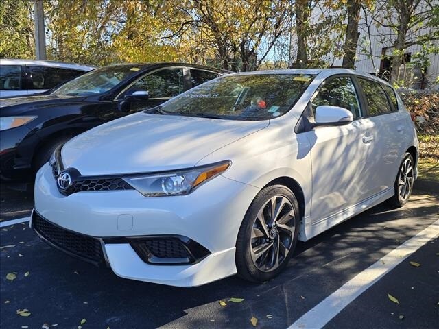 2017 Toyota Corolla iM Base photo 4