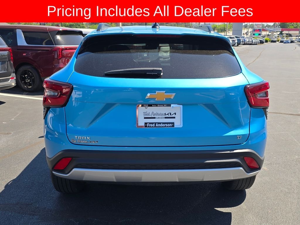 Used 2025 Chevrolet Trax LT SUV