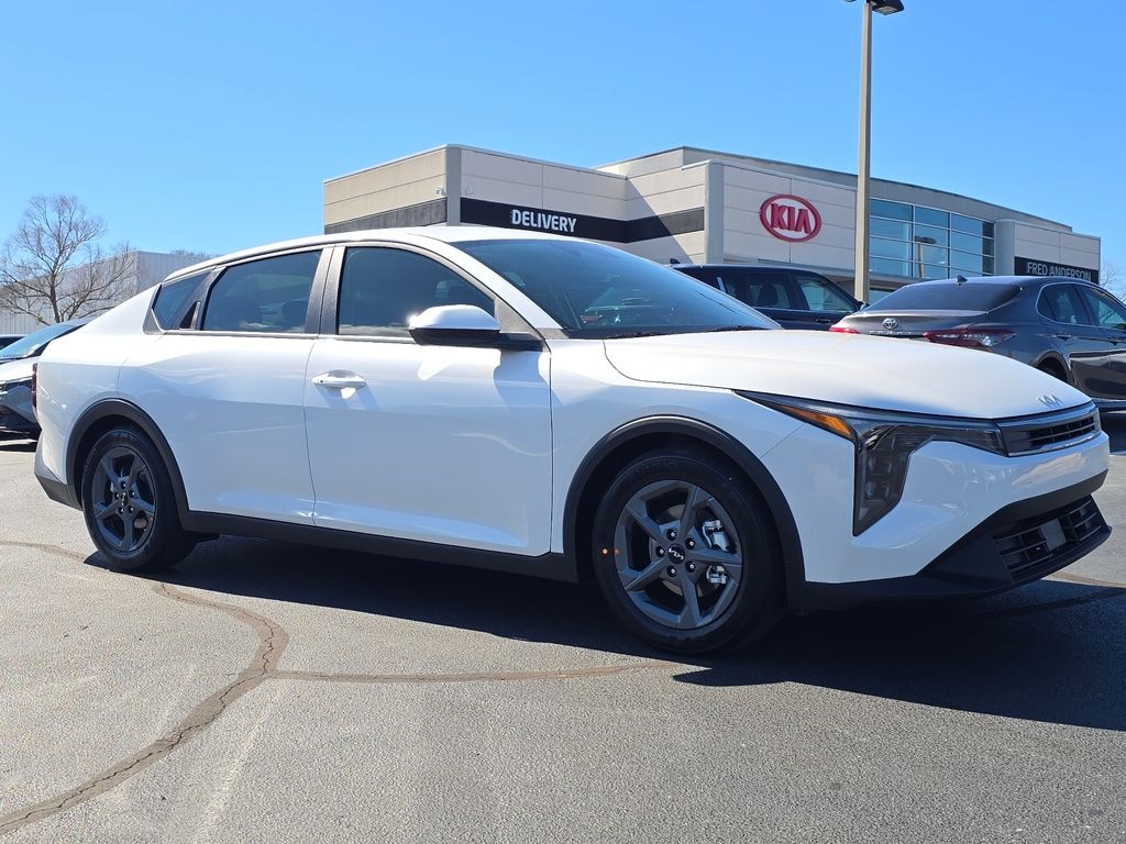New 2026 Kia K4 LX Sedan