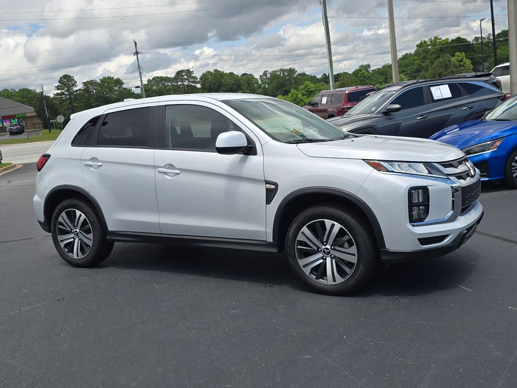 2024 Mitsubishi Outlander Sport's photo