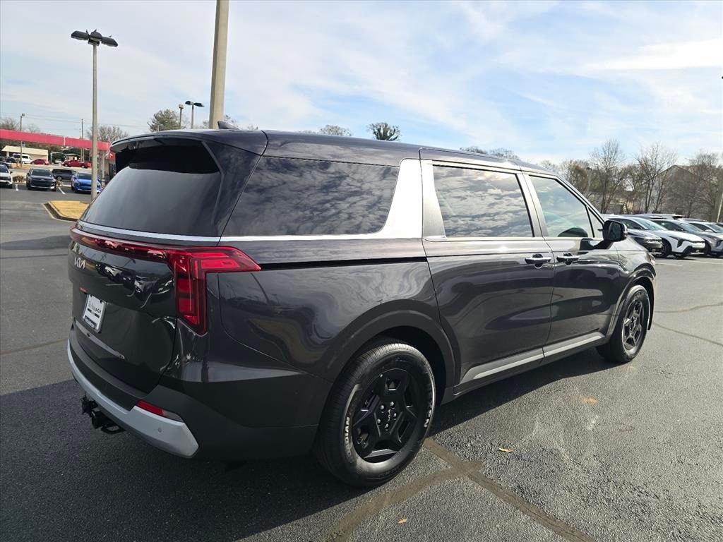 New 2026 Kia Carnival LX Van Passenger Van