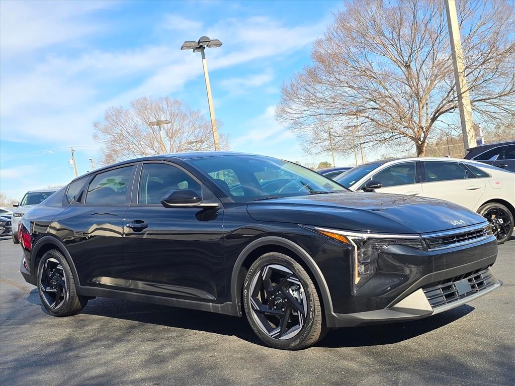 2025 Kia K4 EX's photo