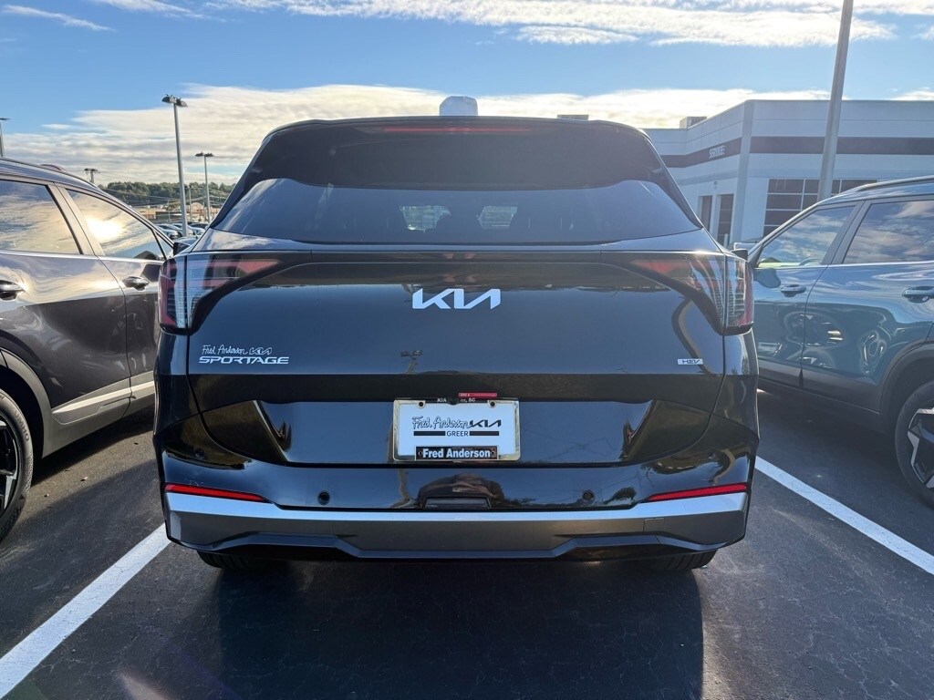 2026 Kia Sportage Hybrid photo 3