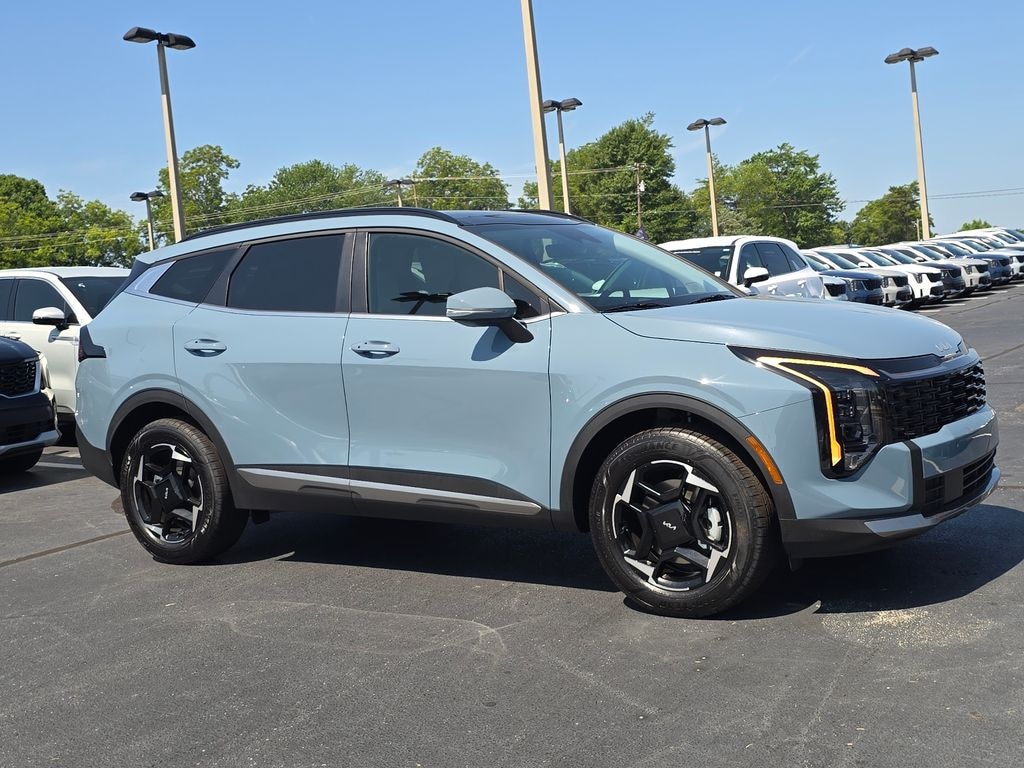 New 2026 Kia Sportage Hybrid EX SUV