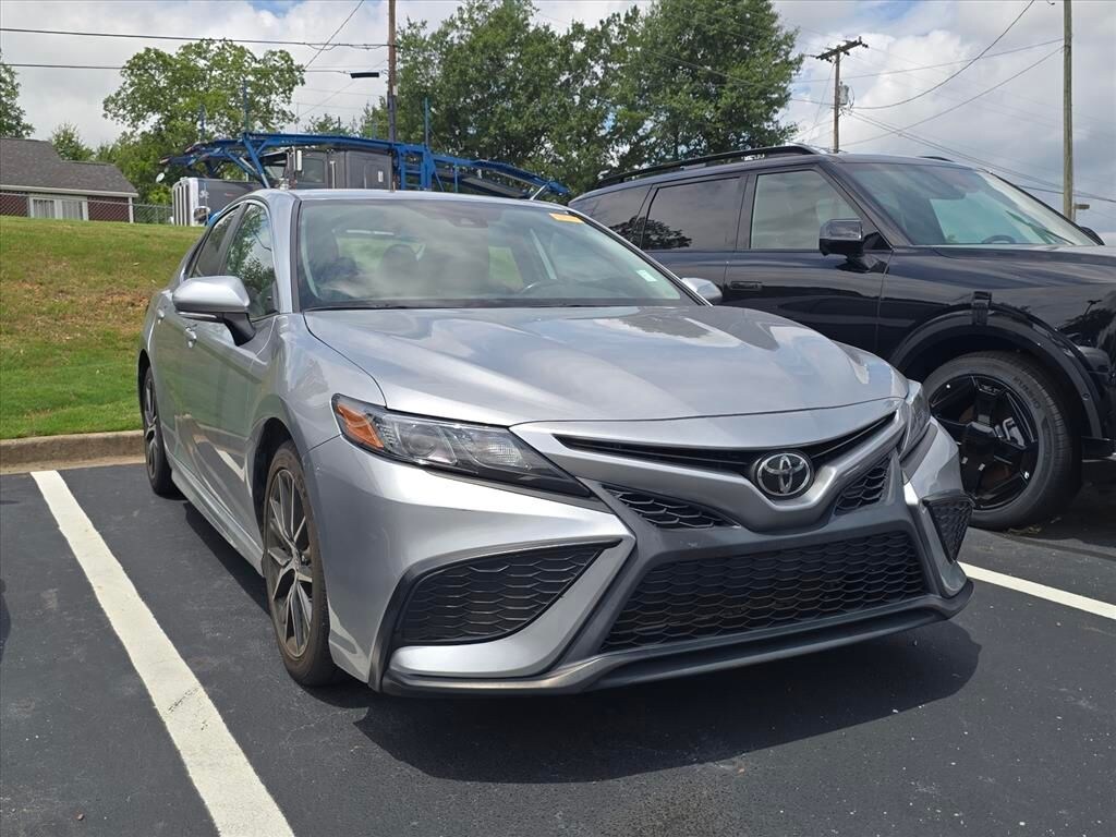Used 2024 Toyota Camry SE Sedan