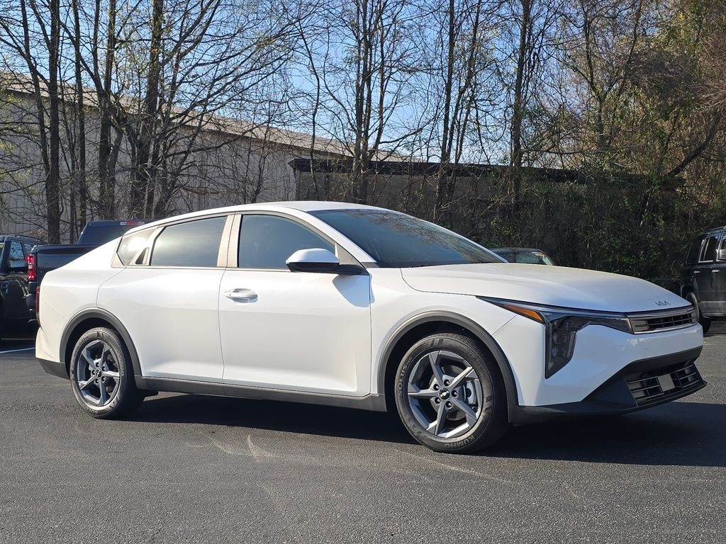 New 2026 Kia K4 LX Sedan