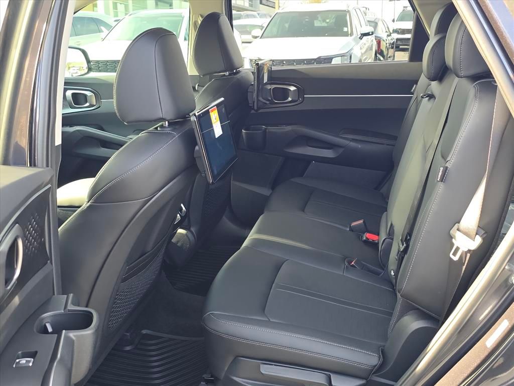2026 Kia Sorento S - Photo 10