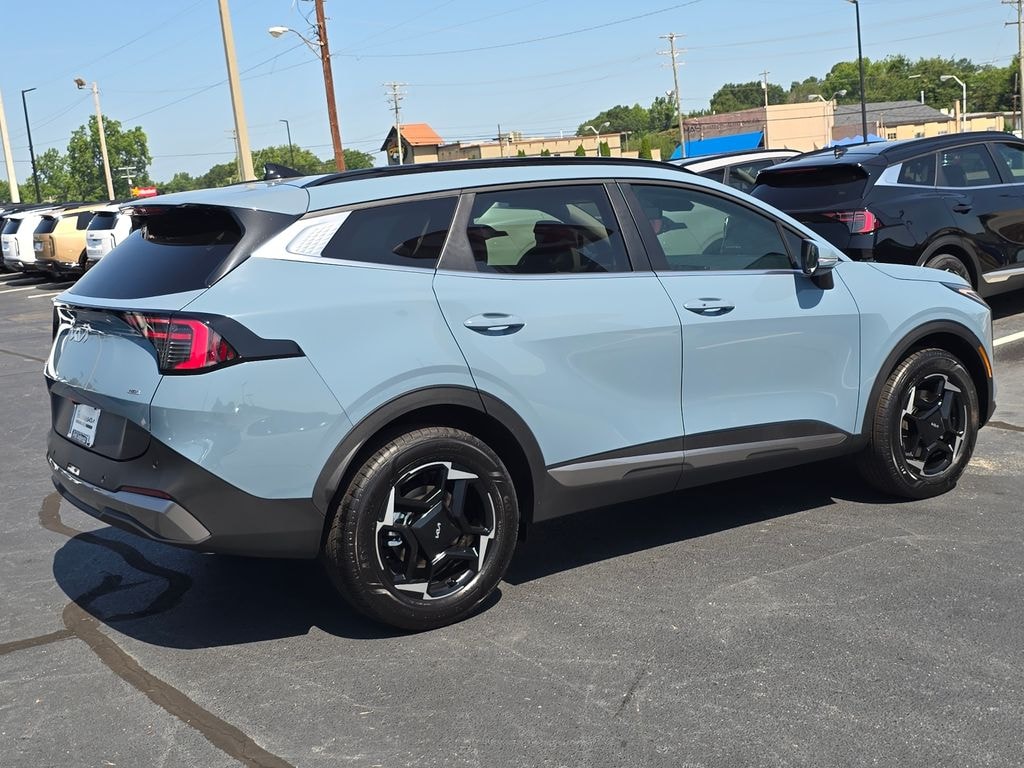 New 2026 Kia Sportage Hybrid EX SUV