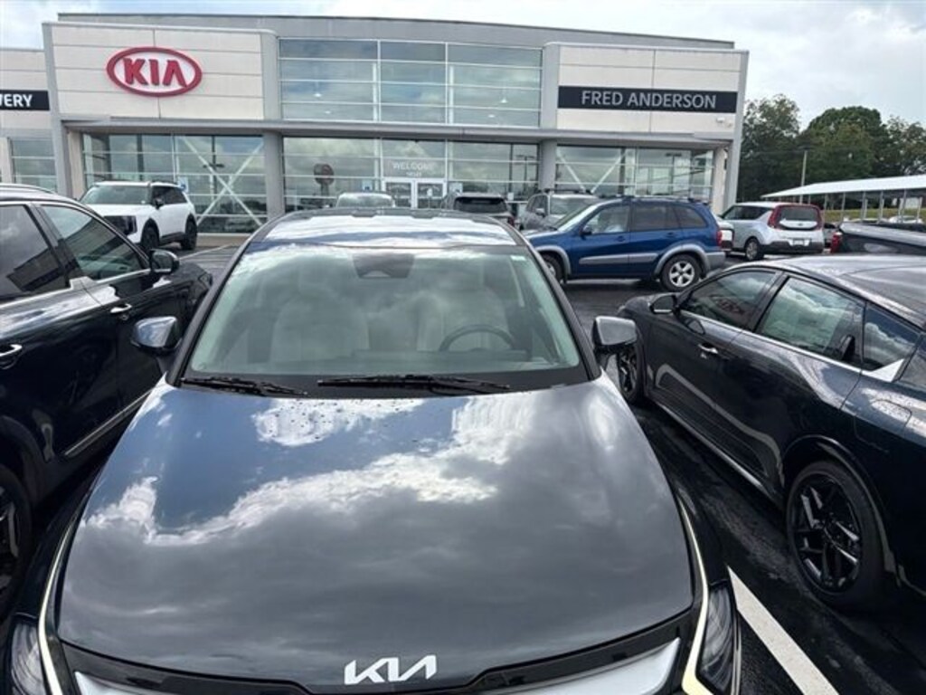Certified 2024 Kia Sportage EX SUV