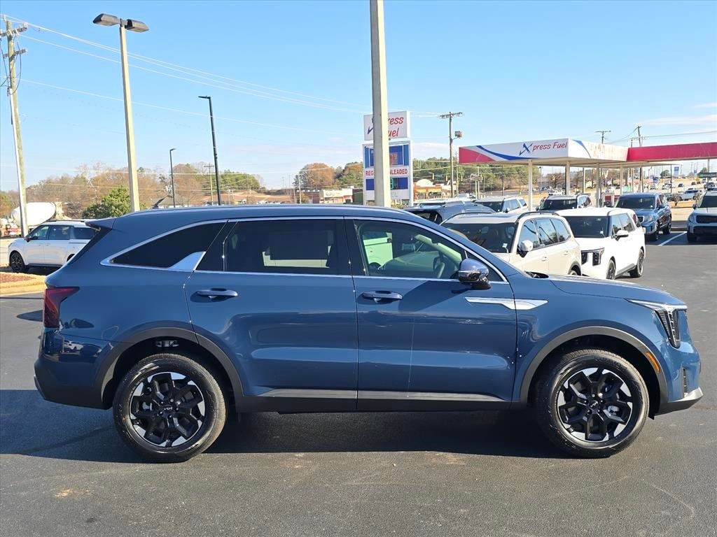 New 2026 Kia Sorento S SUV