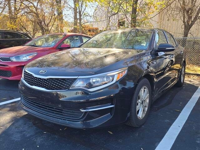 2018 Kia Optima LX photo 3
