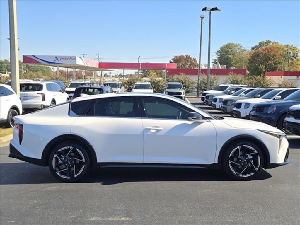 New 2025 Kia K4 GT-Line Sedan