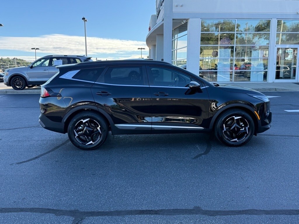 2026 Kia Sportage EX photo 2