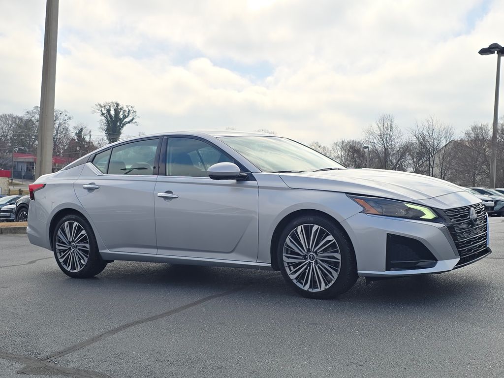 2023 Nissan Altima SL