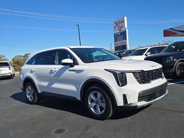 2026 Kia Sorento LX's photo