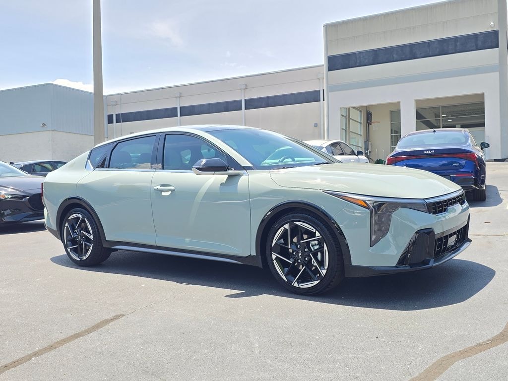 New 2026 Kia K4 GT-Line Sedan