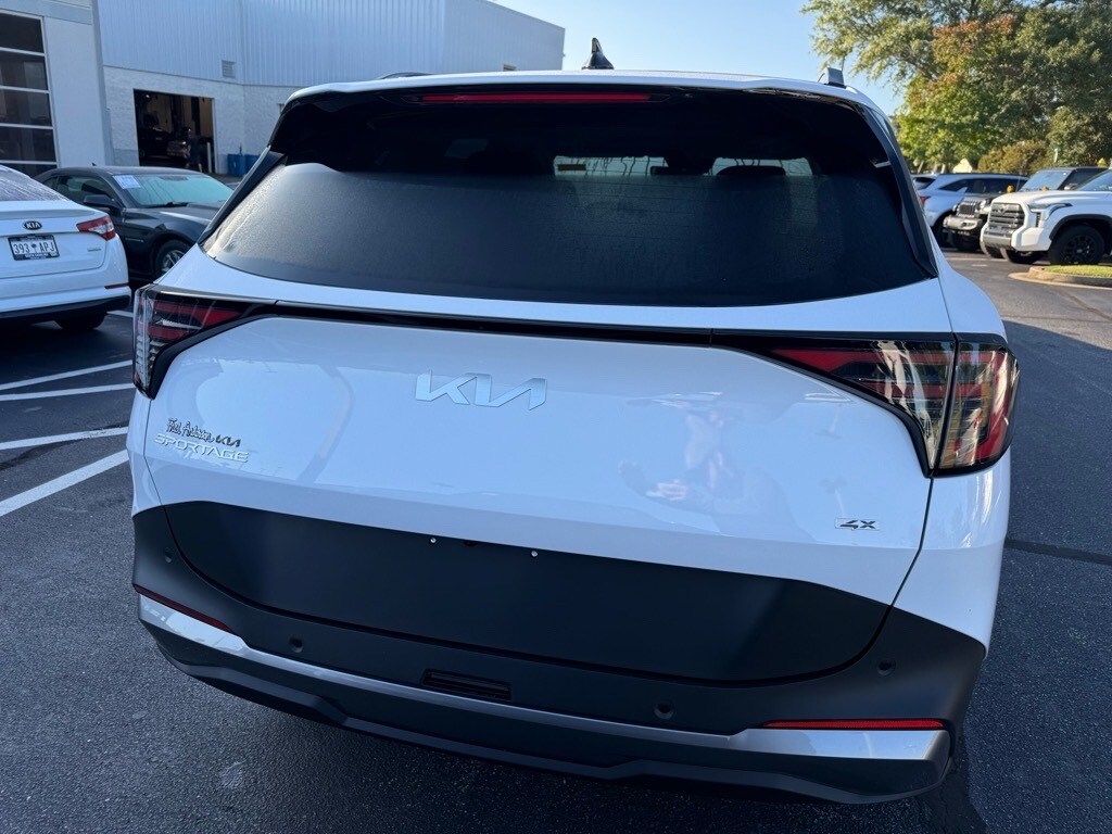 2026 Kia Sportage EX photo 4