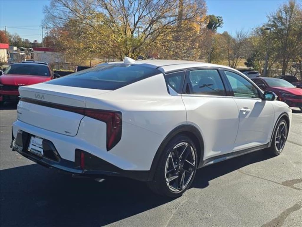 New 2025 Kia K4 GT-Line Sedan