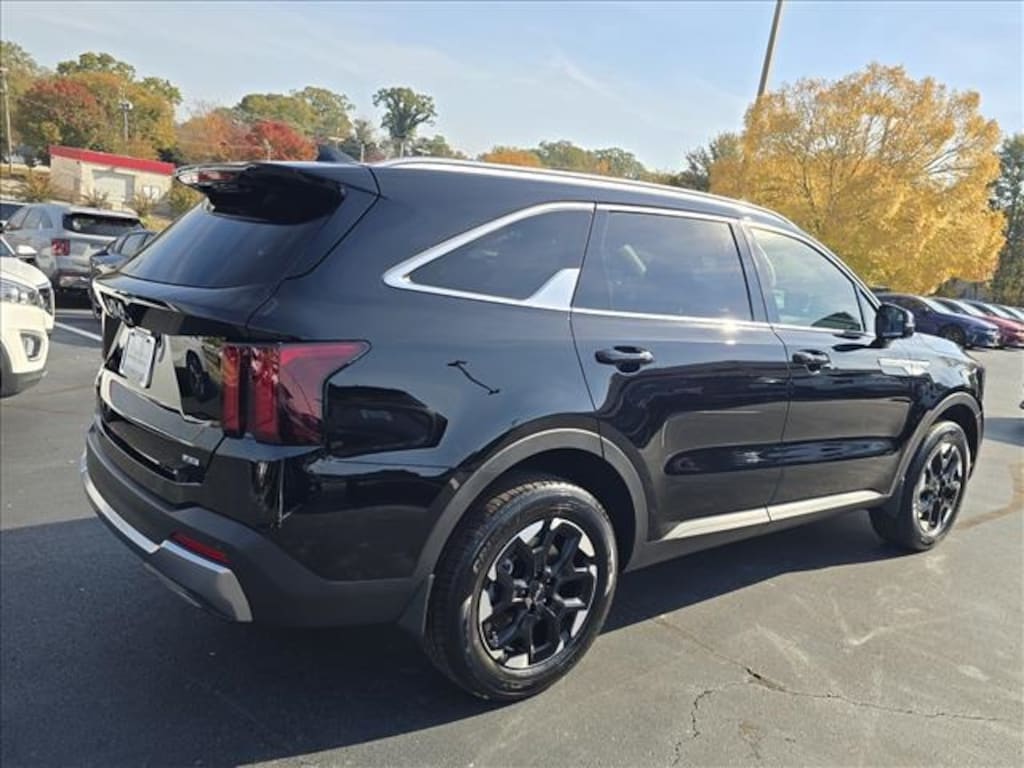 New 2026 Kia Sorento S SUV