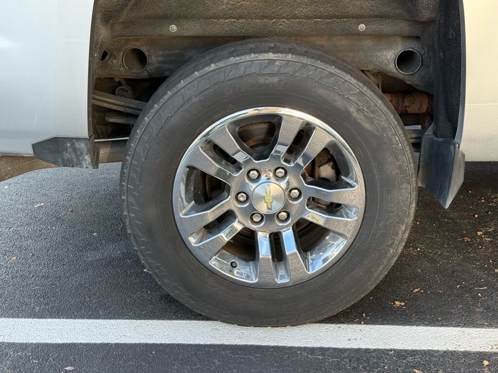 2014 Chevrolet Silverado 1500 LTZ photo 2