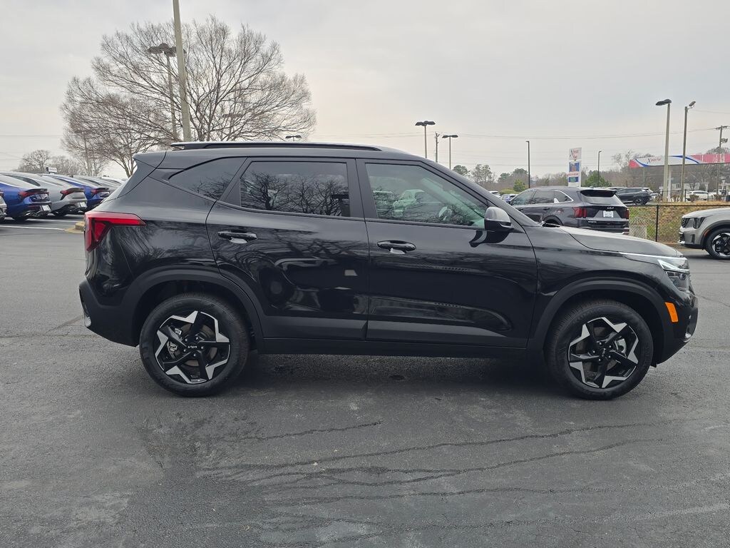 New 2026 Kia Seltos S SUV