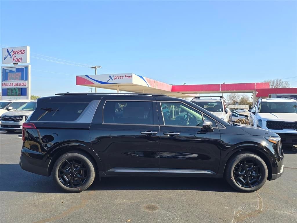 New 2026 Kia Carnival Hybrid SX Van Passenger Van