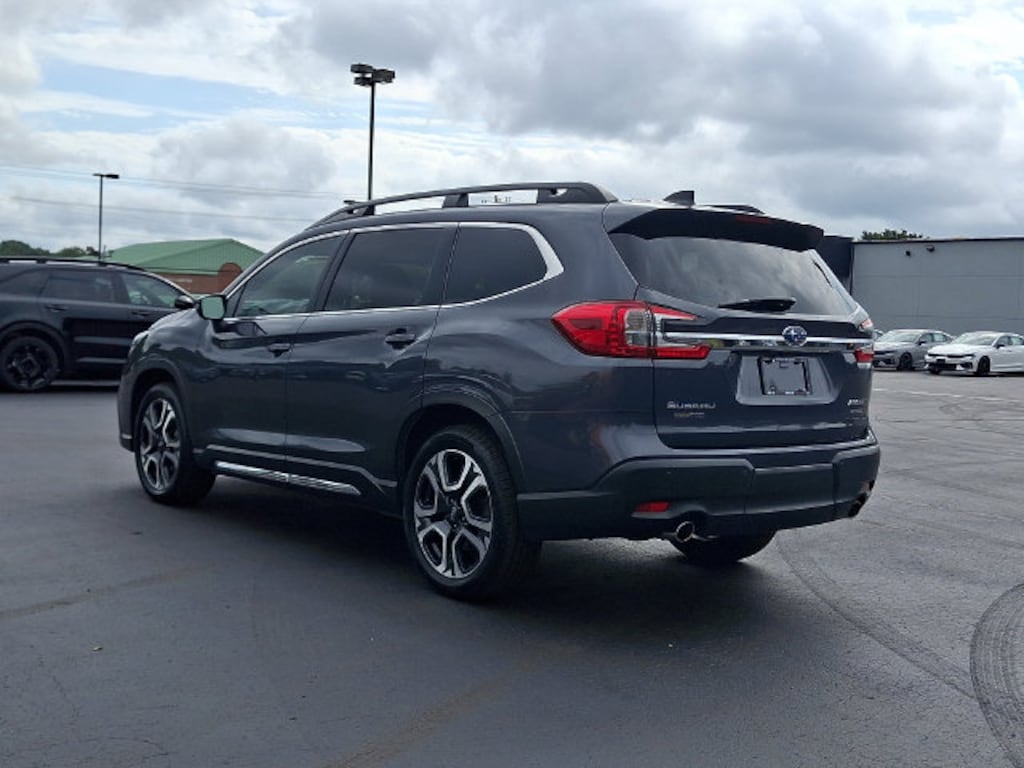 Used 2023 Subaru Ascent Limited SUV