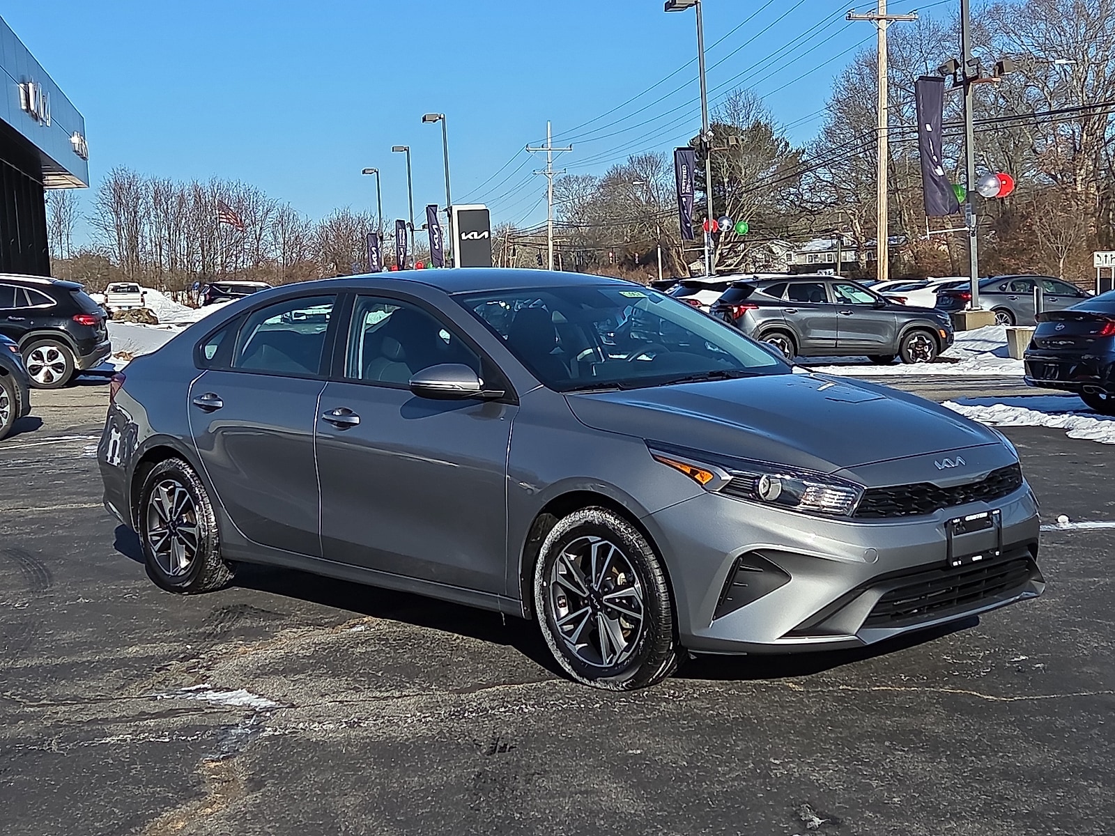 2024 Kia Forte LXS's photo