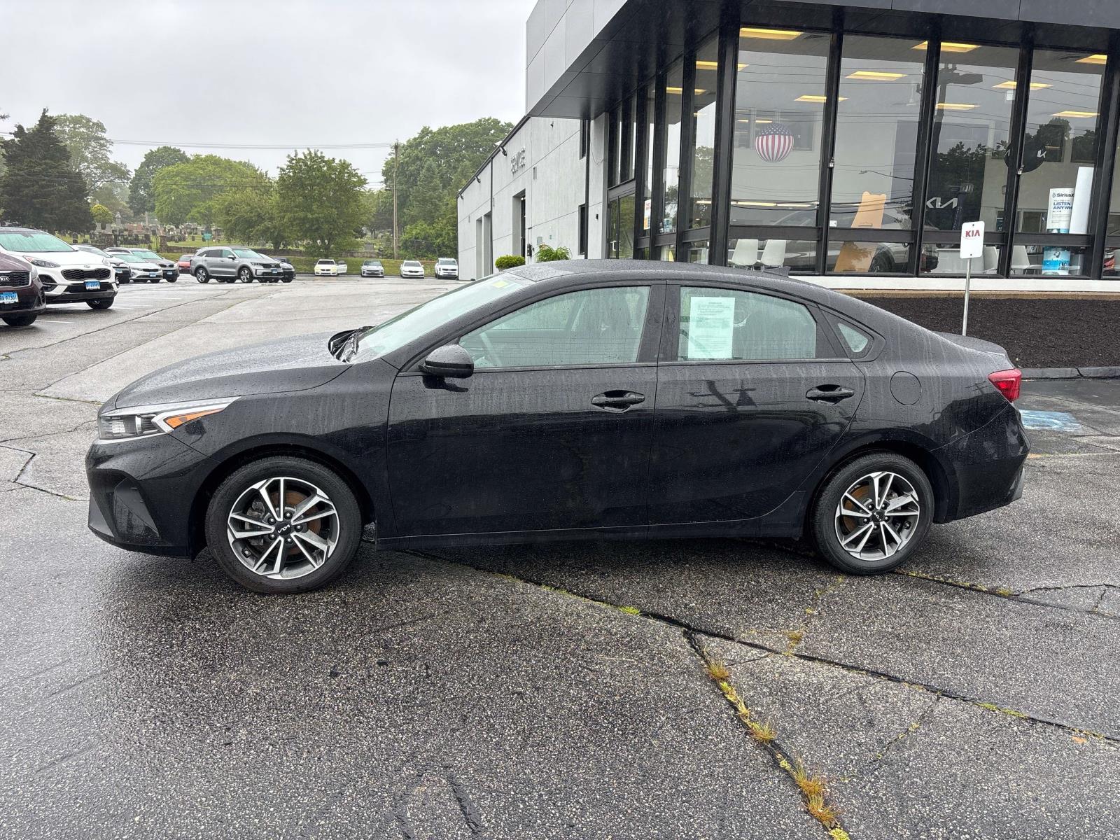 Used 2022 Kia FORTE LXS with VIN 3KPF24AD6NE463076 for sale in Groton, CT