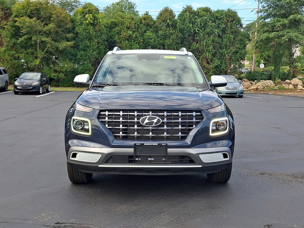 Used 2024 Hyundai Venue Limited HATCHBACK