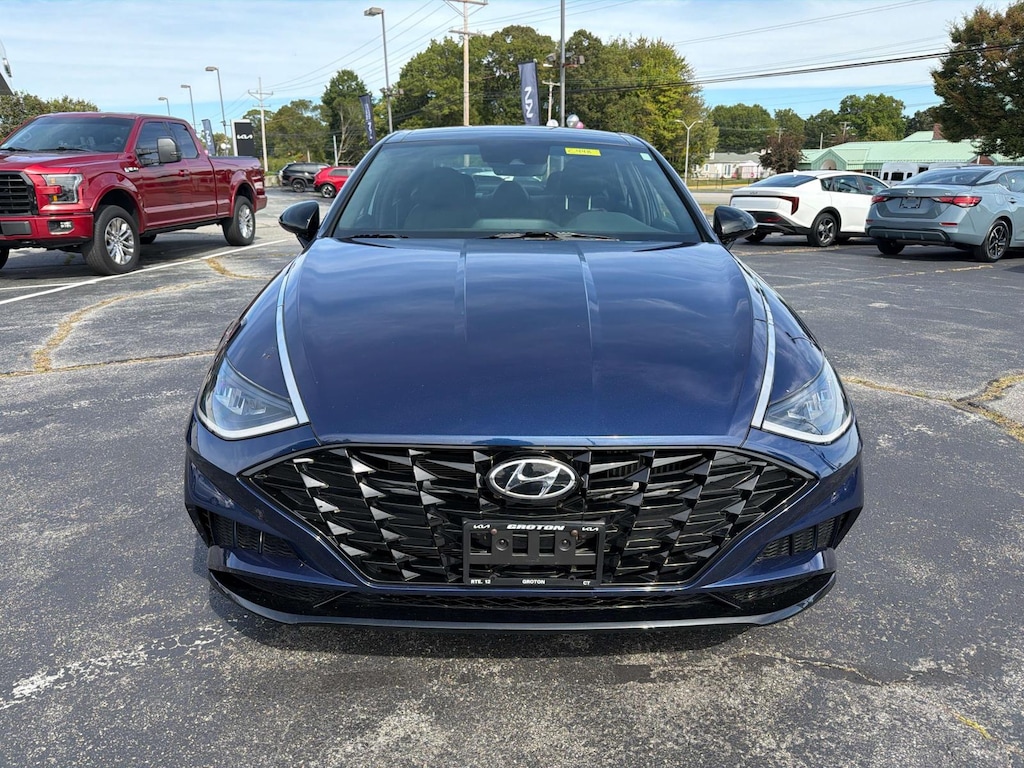 Used 2021 Hyundai Sonata . Car