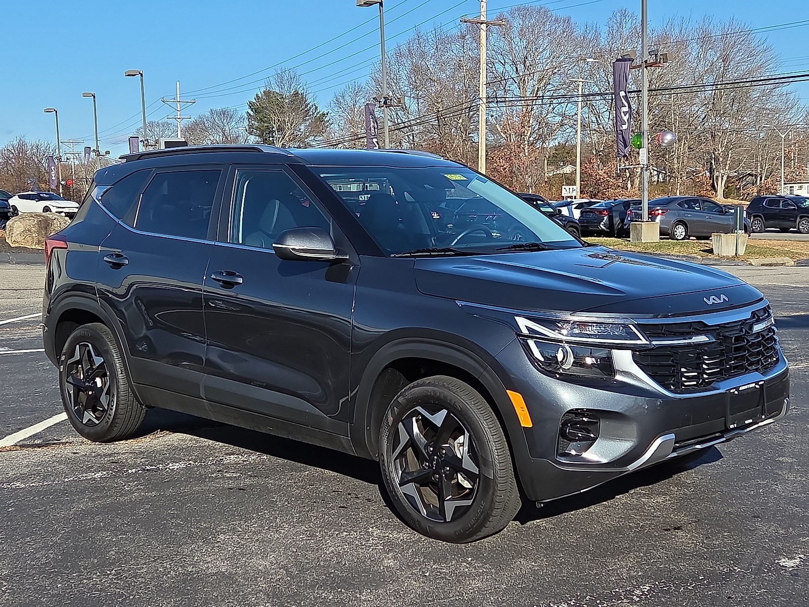 2025 Kia Seltos EX's photo