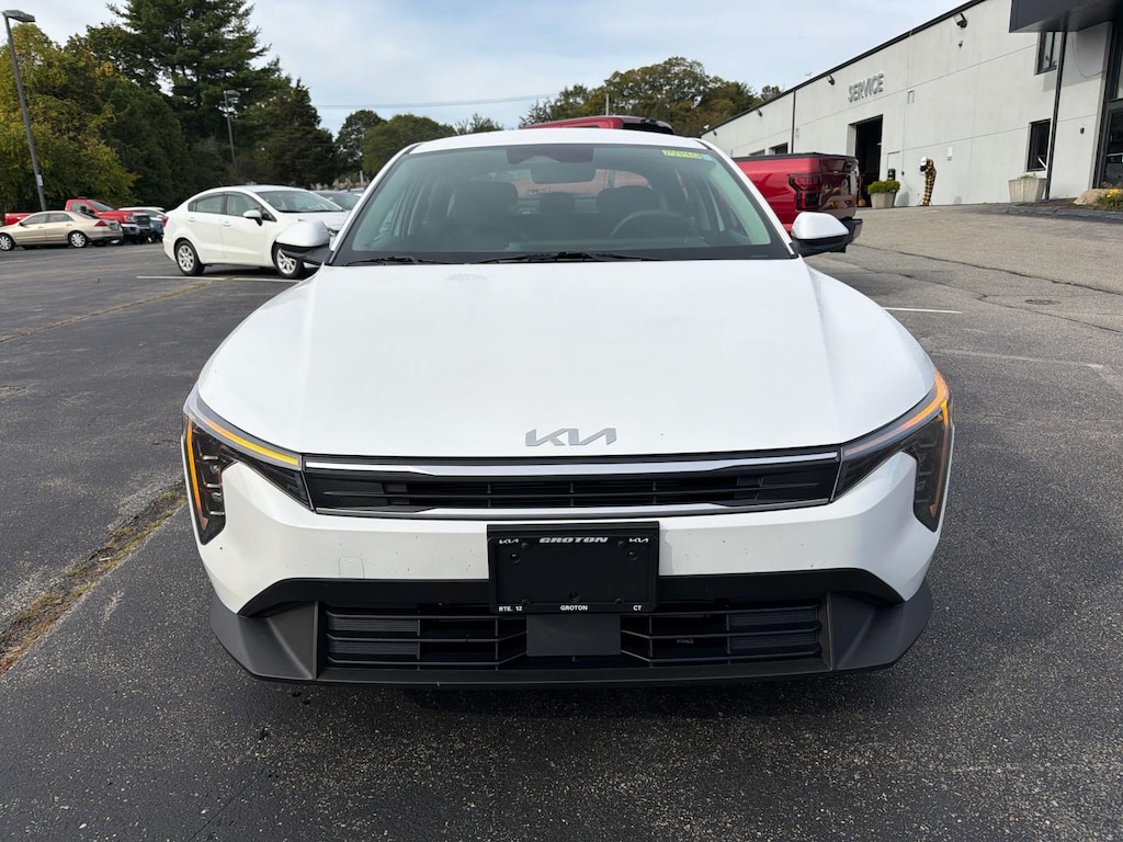 Certified 2025 Kia K4 LXS Car