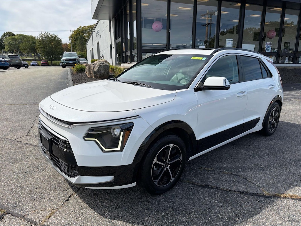 Used 2023 Kia Niro . Sport Utility